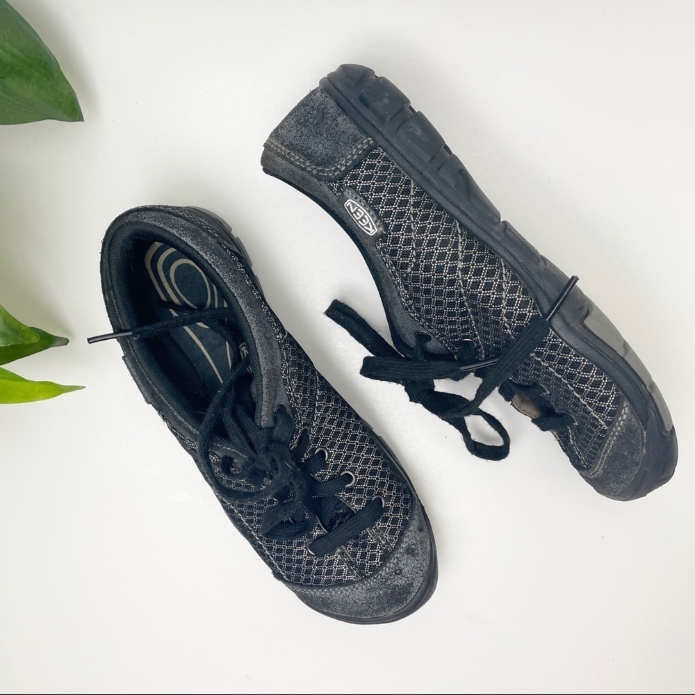 KEEN Mercer Lace II CNX leather and mesh sneaker 7.5/38